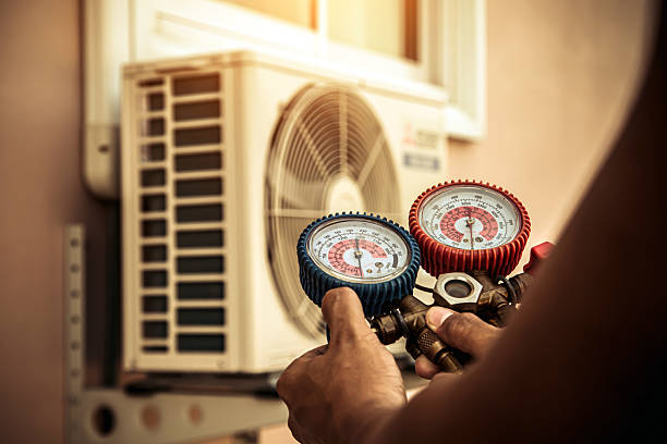 Professional Hvac Installation technician working in Camden, DE